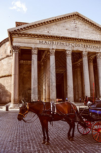 万神罗马圣殿前的马万神罗意大利高清图片