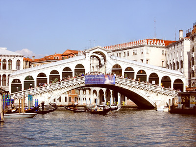 威尼斯的Rialto桥在意大利威尼斯的Rialto桥图片