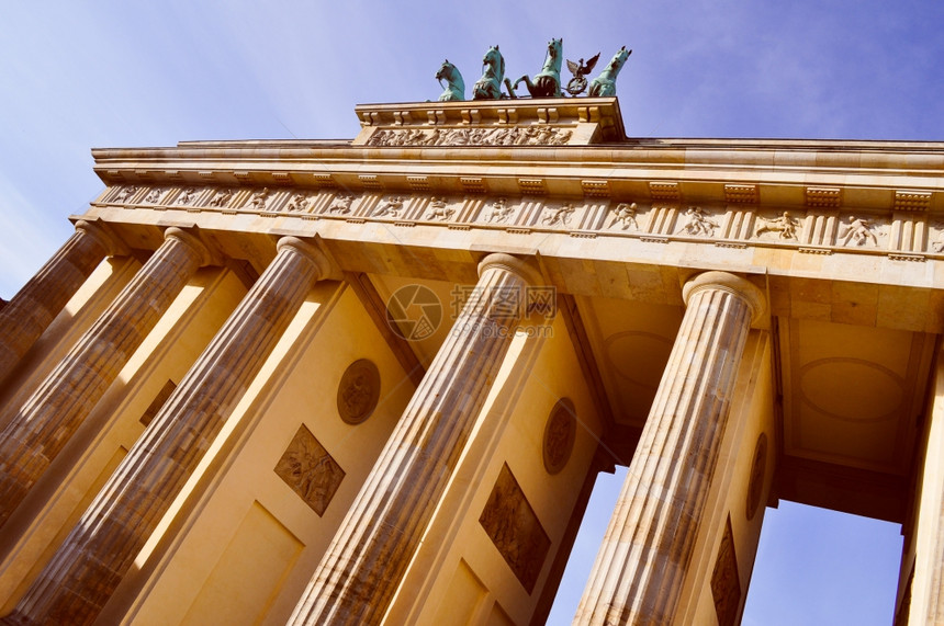 BrandenburgerTor勃兰登堡门德国柏林著名里程碑图片