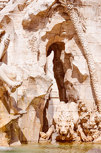 丰塔纳165年吉安洛伦佐伯尼设计的纳沃广场四河喷泉背景