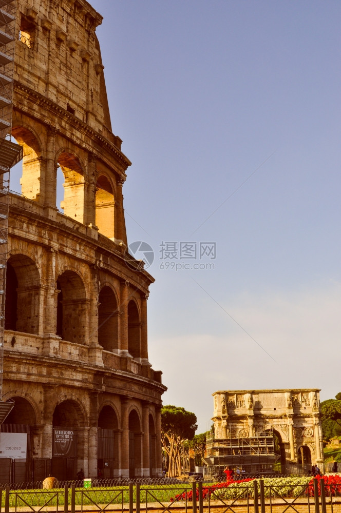 罗马巨型或位于意大利罗马的巨型或图片