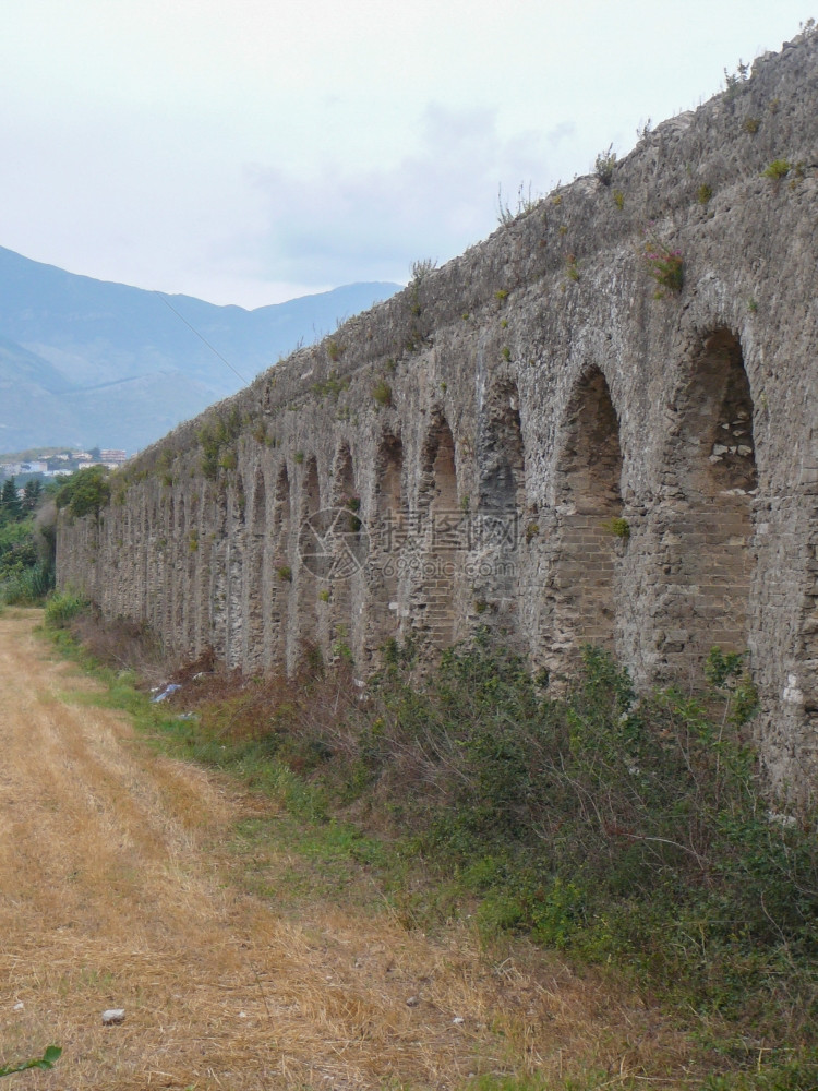 意大利明尤拉的废墟意大利拉齐奥的古老城市明尤拉的废墟图片