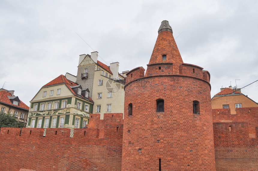 Fortyfikacjestaromiejski意思是波兰华沙的古城防御工事图片