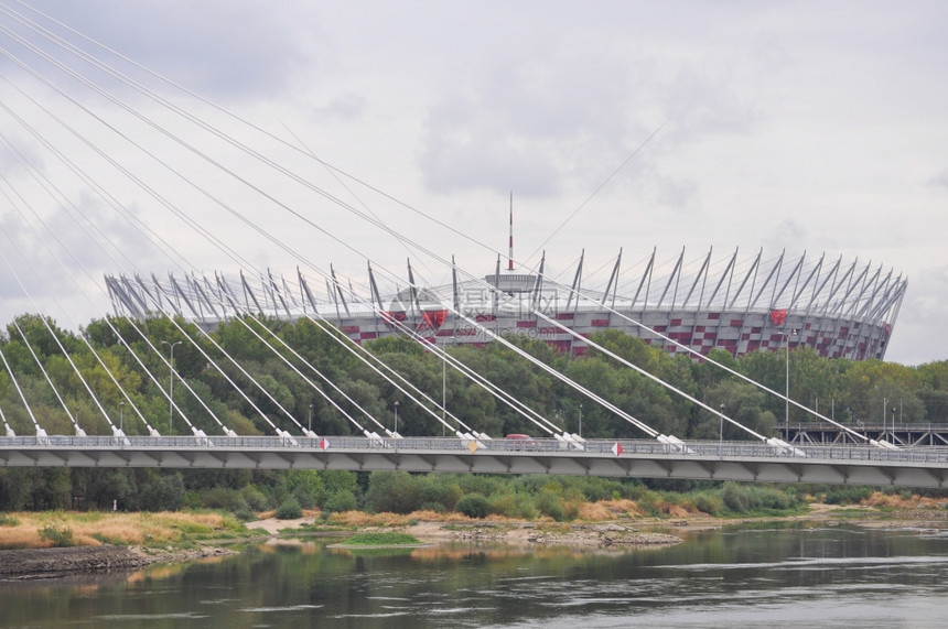 华沙Vistula威斯拉河上桥波兰华沙Vistula河上桥波兰华沙AkaWisla图片