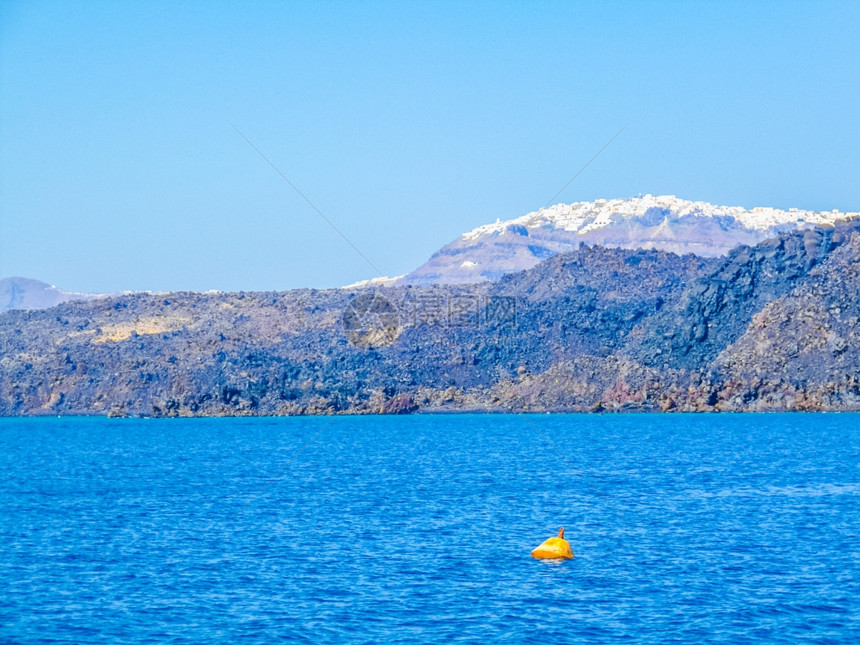 希腊卡迈尼宫爱琴海中的希腊卡门尼火山岛图片