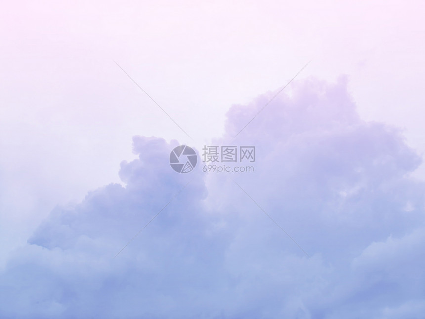 带云的粉红背景图片