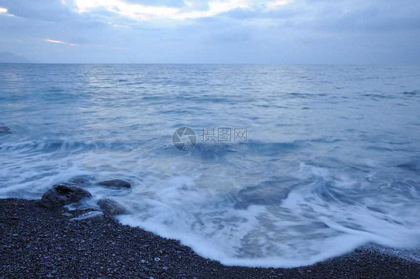 海浪黑岸乌克兰黑海里米亚图片