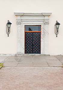 铁门进入一栋大楼乌克兰Lvov图片