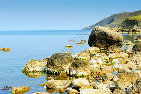 海岸的巨石景图片
