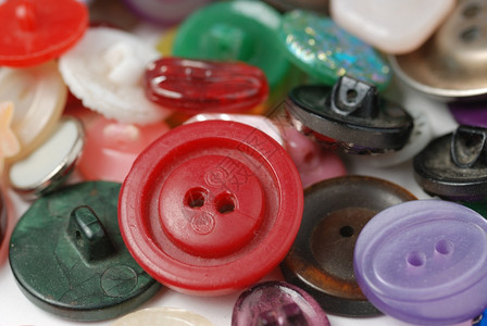 按钮来自各种材料的衣服一组颜色按钮图片