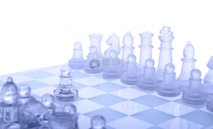 玻璃象棋第一步蓝灰色图片