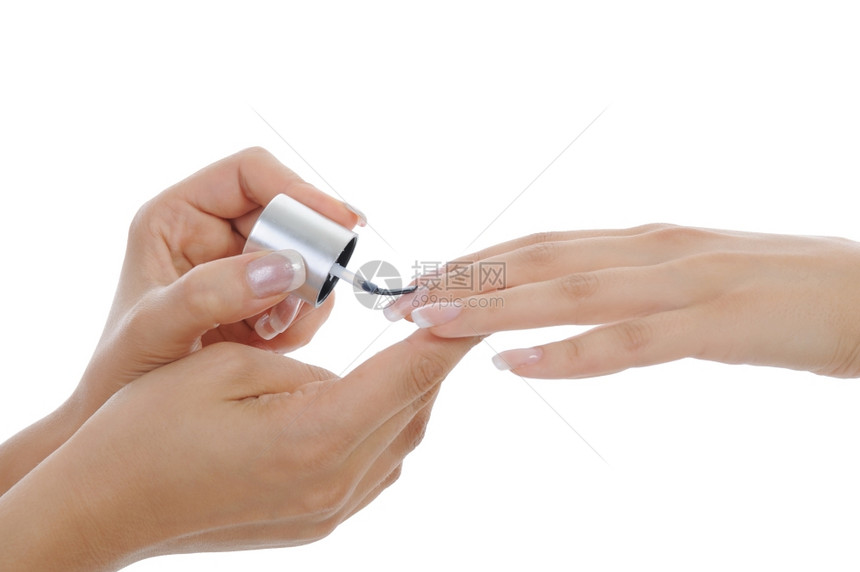 女手用修指甲孤立在白色背景上图片