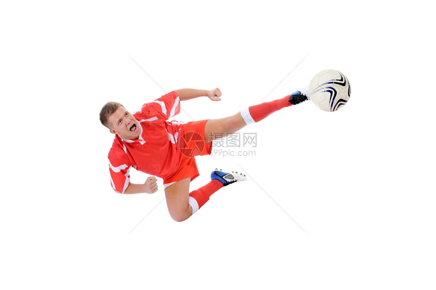 一位年轻足球运动员的画面球穿着红色制服与白背景隔绝图片