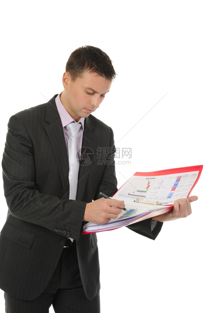 商人在一份文件上签名图片