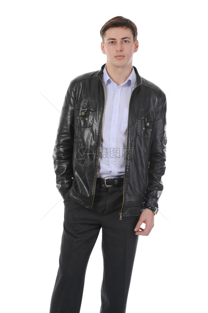 穿着皮夹克的年轻人肖像白背景孤立图片