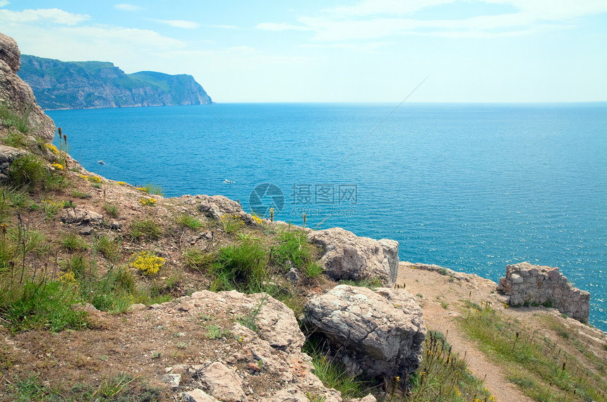 来自Balaclava乌克兰里梅亚的夏季海岸观察图片