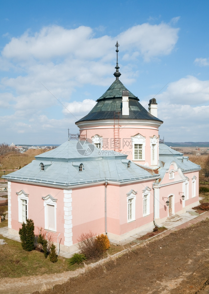 Zolochiv古城堡乌克兰利沃夫地区荷兰风格1634年由JakubSobieski建造的春景图片