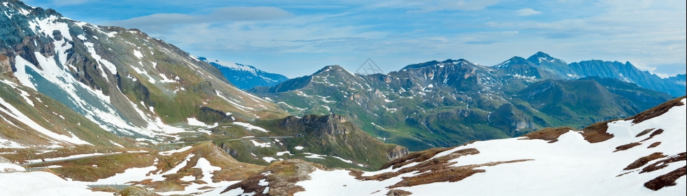 夏季6月阿尔卑斯山和通风路Grossglockner高阿尔卑斯山路图片