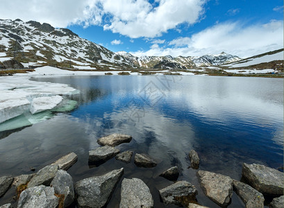 皮扎沙湖瑞士圣戈塔多帕索山图片