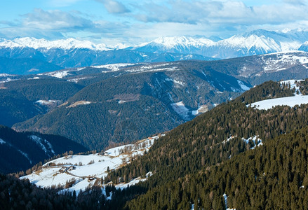 美丽的冬季山区景观Rittner或RittenHorn意大利图片