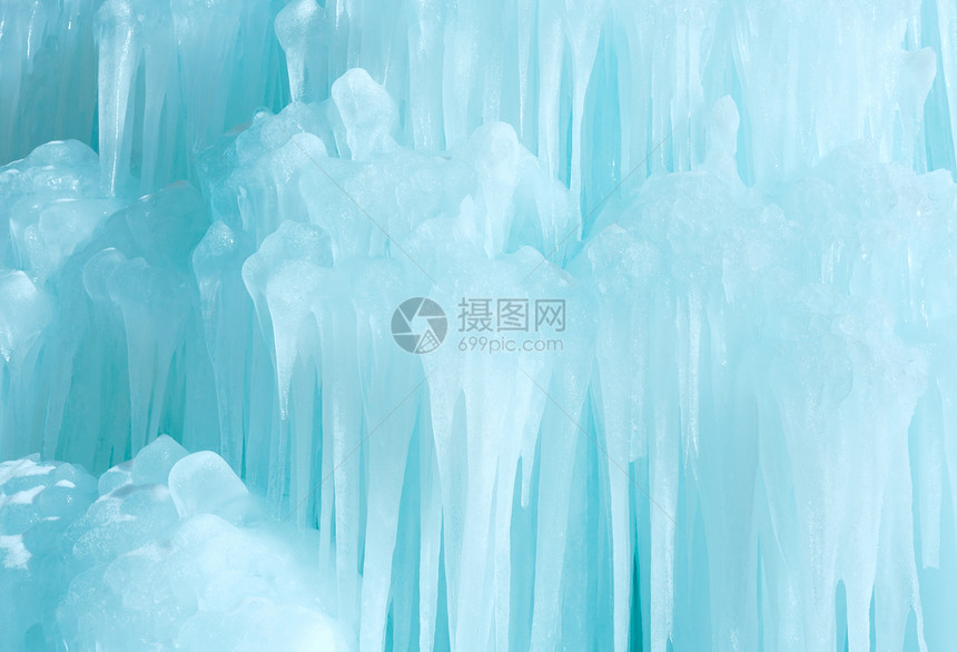 喷泉冰瀑中的冷冻水冬季背景图片