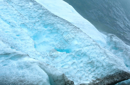 Svartisen冰川挪威Moloy的云形视图图片