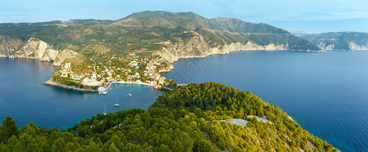 阿索斯半岛希腊凯法洛尼亚爱奥海夏季景背景图片
