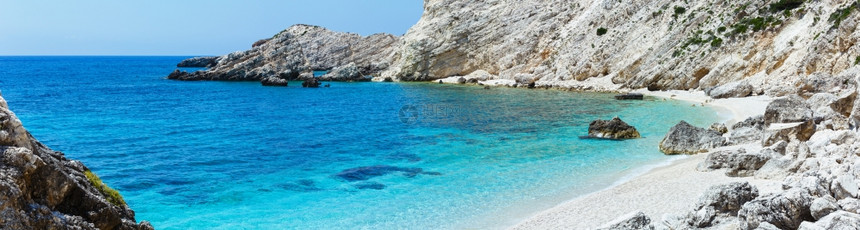 佩塔尼海滩夏季全景希腊基法罗尼亚图片