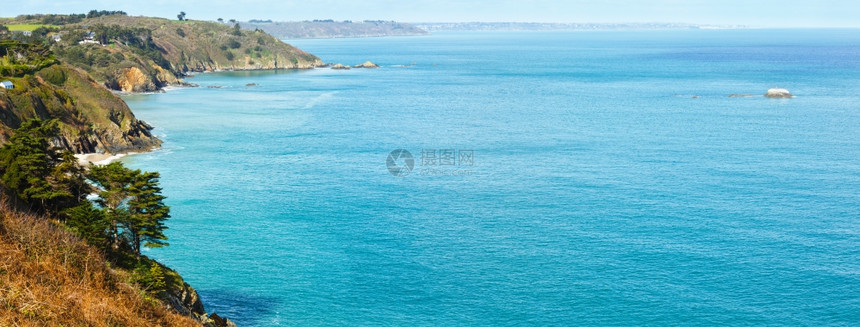 春季大西洋沿岸地貌靠近圣布里亚克列塔尼法国图片