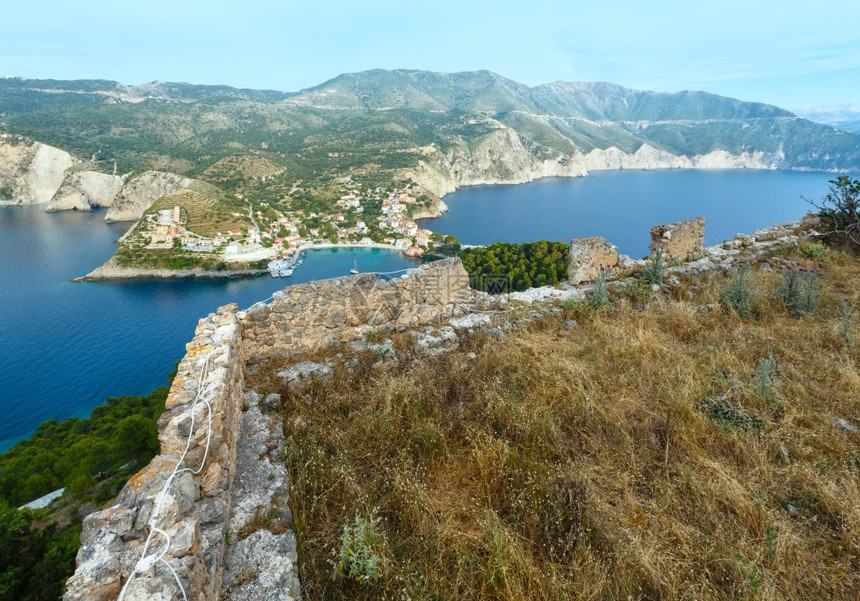 阿索斯半岛希腊凯法洛尼亚爱奥海夏季景图片