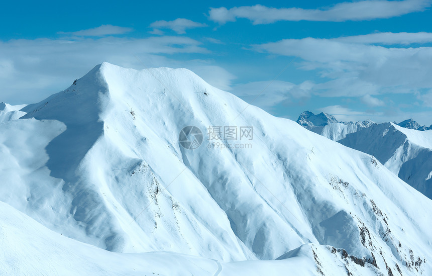 滑雪度假胜地的陡坡奥利SilvrettaAlps风景图片