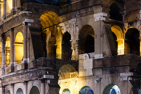 巨型外表夜视意大利罗马帝国的象征背景图片