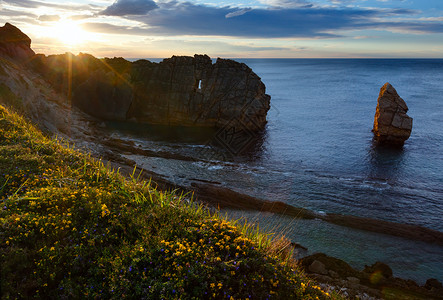 Arnia海滩西班牙大洋开阔的日落图片