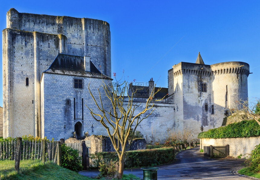 法国皇家洛切斯城的中世纪墙建于九世纪图片