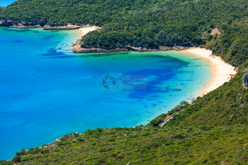 葡萄牙Setubal自然公园Arrabida的夏季海岸景观沙滩图片