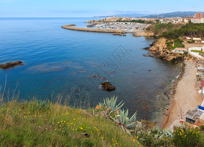 Palamos港西班牙夏季海洋岸线上午风景图片