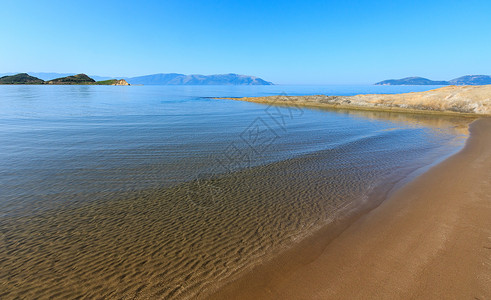 桑迪海滩早晨风景纳尔塔湖佛洛阿巴尼亚高清图片