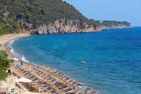 爱琴海岸和夏季滩顶楼西索尼亚恰基希腊图片