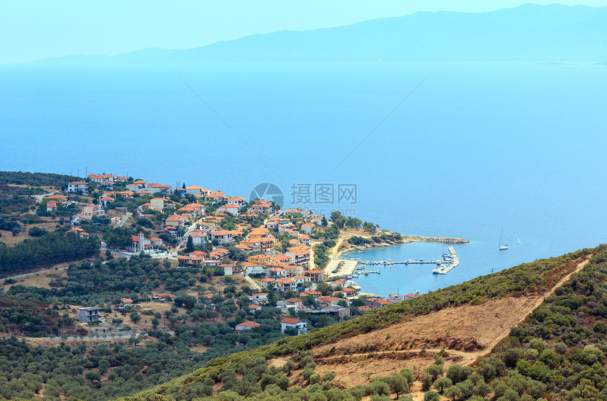夏季爱琴海岸最顶端的景象海岸上Pyrgadikia村希腊SithoniaHalkidiki图片