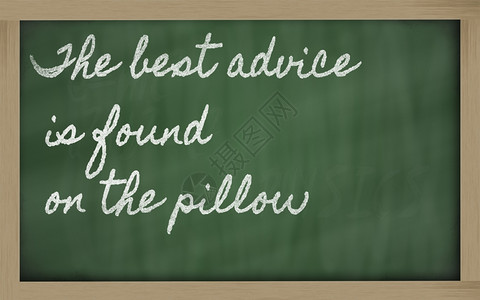 黑字笔迹最好的建议在枕头上找到背景图片