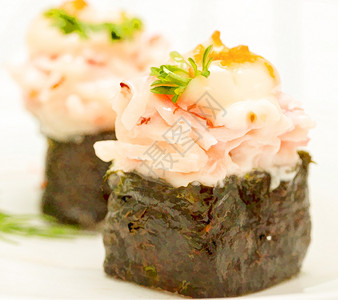 日本寿司展示东方食品和美味图片