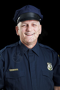 黑色背景的亲切微笑警察肖像图片