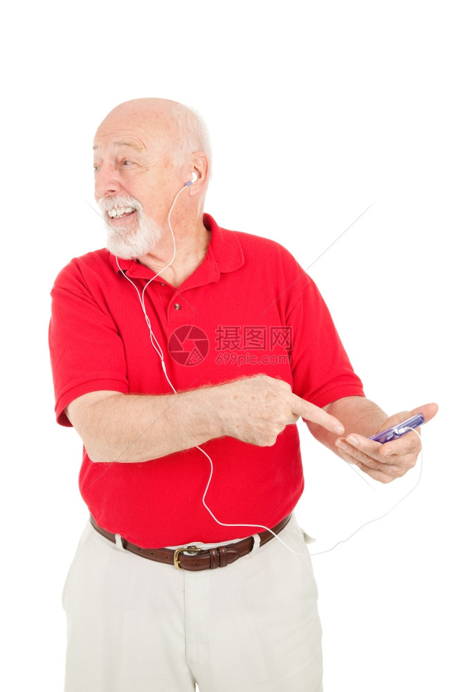 老人在谈论他的新MP3播放器孤立在白色上图片