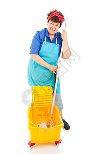 友善笑的清洁女工带着拖把和桶全身被隔绝图片