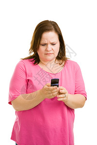不幸的女人通过短信得到坏消息孤立在白线上图片