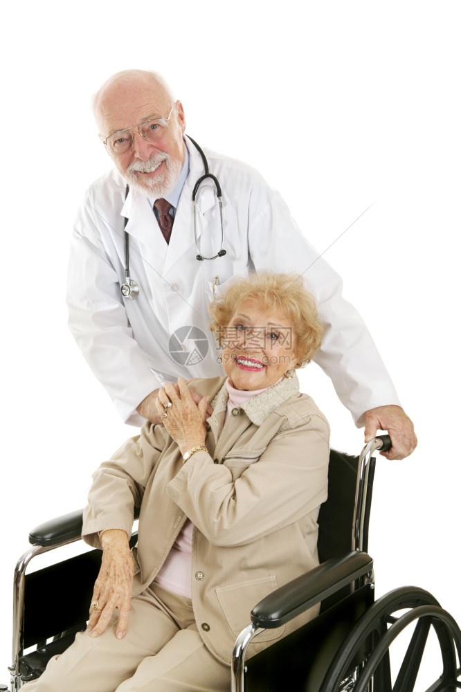 友善的成熟医生和他可爱的高级病人孤立的白种图片