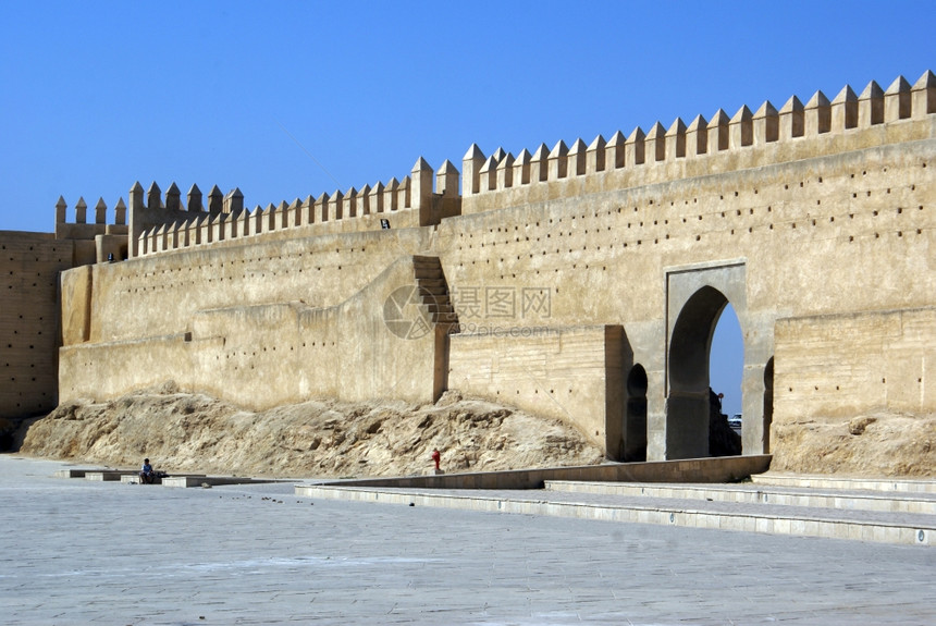 摩洛哥费斯城墙和堡垒大门图片