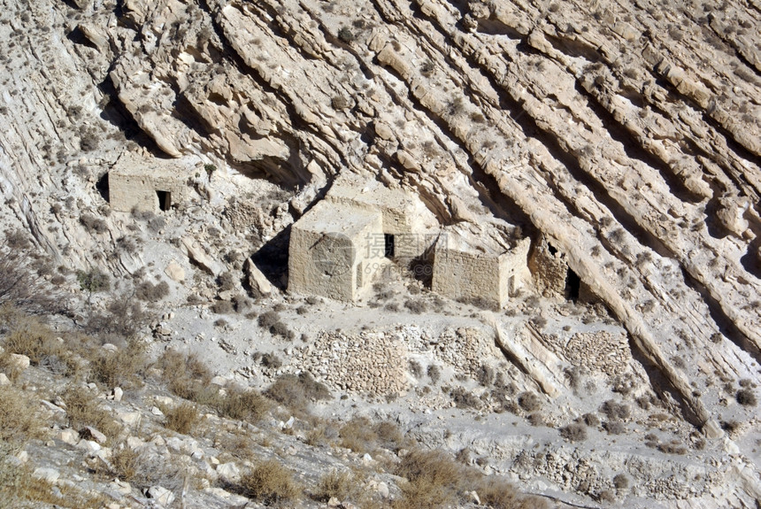 约旦山的石屋和坡图片