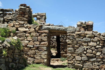 玻利维亚索尔岛的石块废墟图片