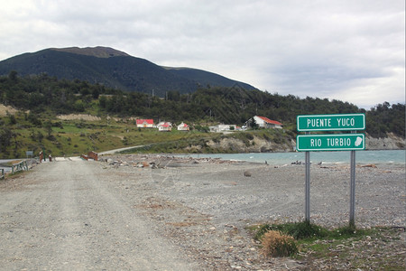 阿根廷火地岛里约热内卢附近的公路图片